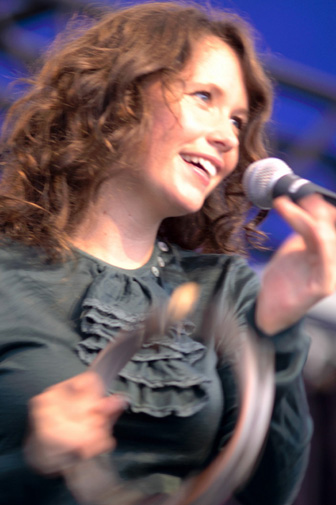 Sara Lee Guthrie and Johnny Irion